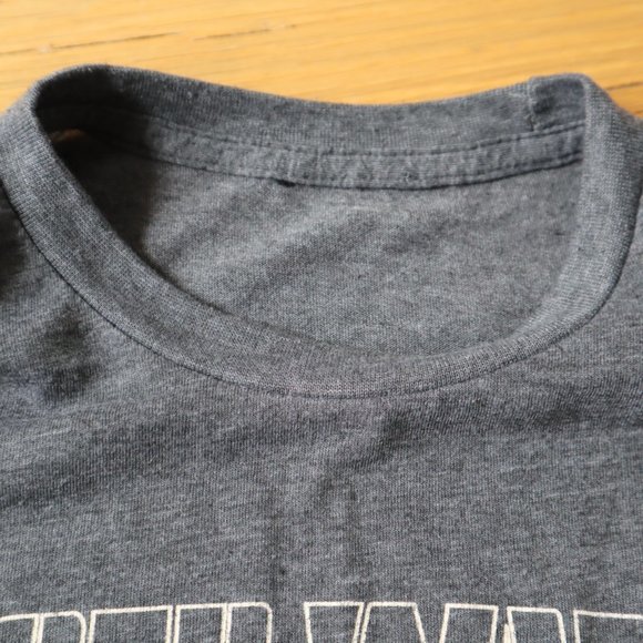 Roger Waters "Us & Them" Grey T Shirt - Picture 7 of 9